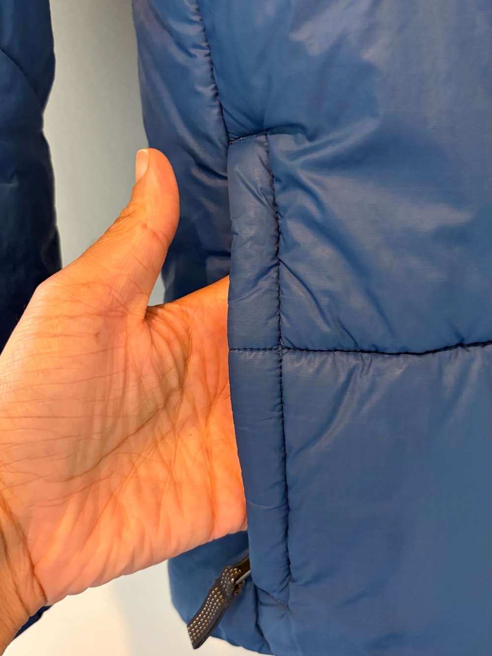 Patagonia Kids Blue Hooded Puffer Jacket - Picture 4 of 12